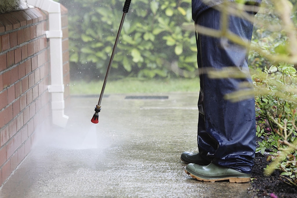 HOW PRESSURE WASHING HELPS FINANCIAL AND PHYSICAL WELL-BEING